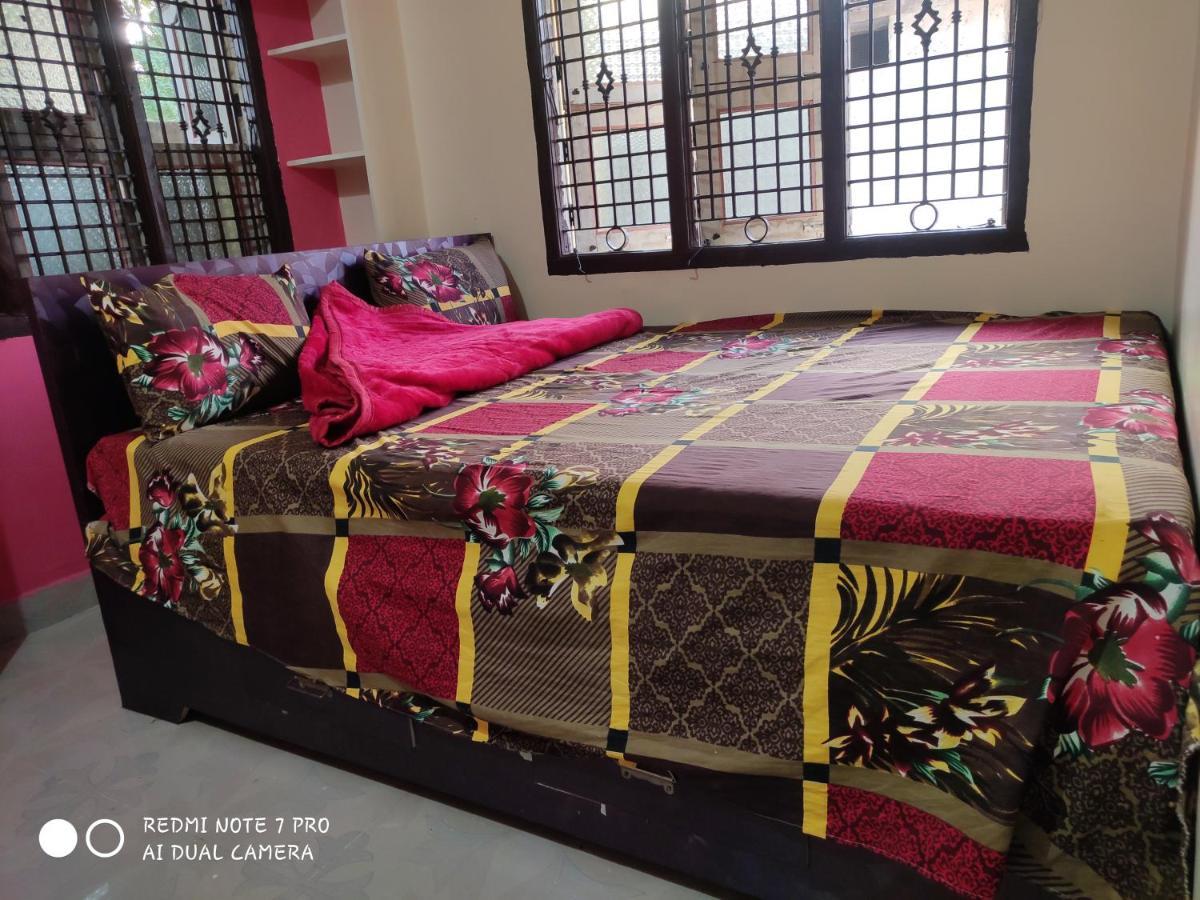 Lohit Homestay Hampi Exterior photo